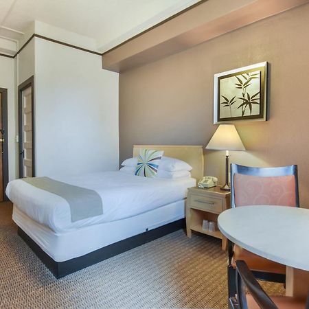 Moore Hotel Сиэтл Экстерьер фото